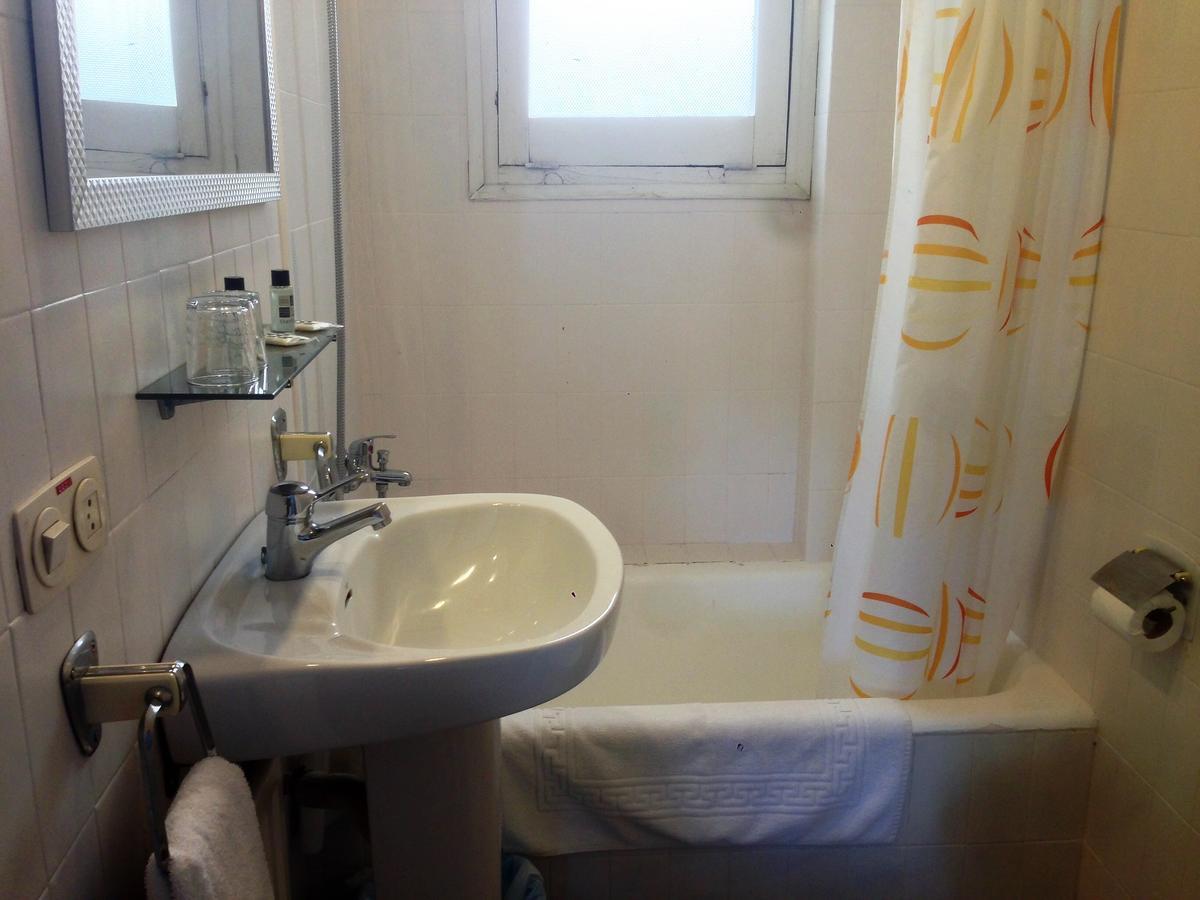Hostal La Marina Platja d'Aro Bagian luar foto