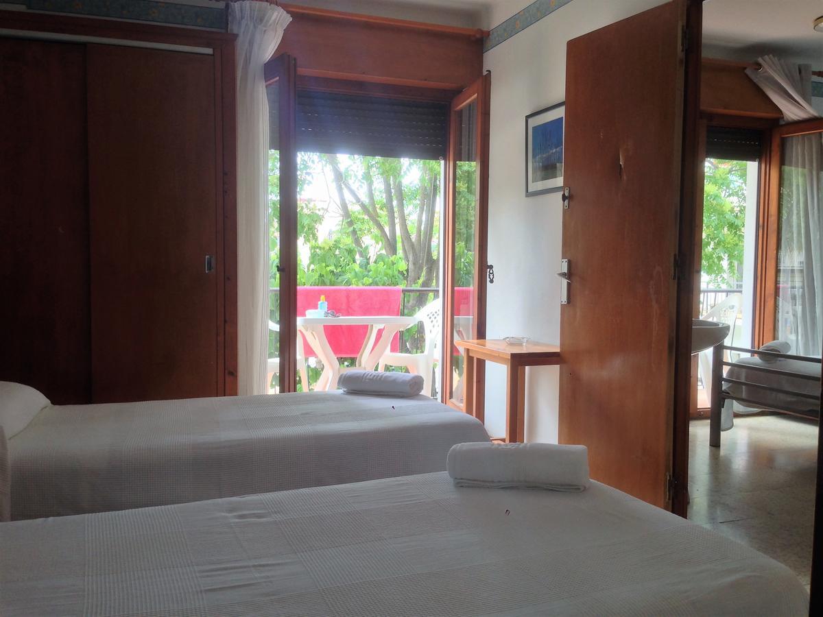 Hostal La Marina Platja d'Aro Bagian luar foto